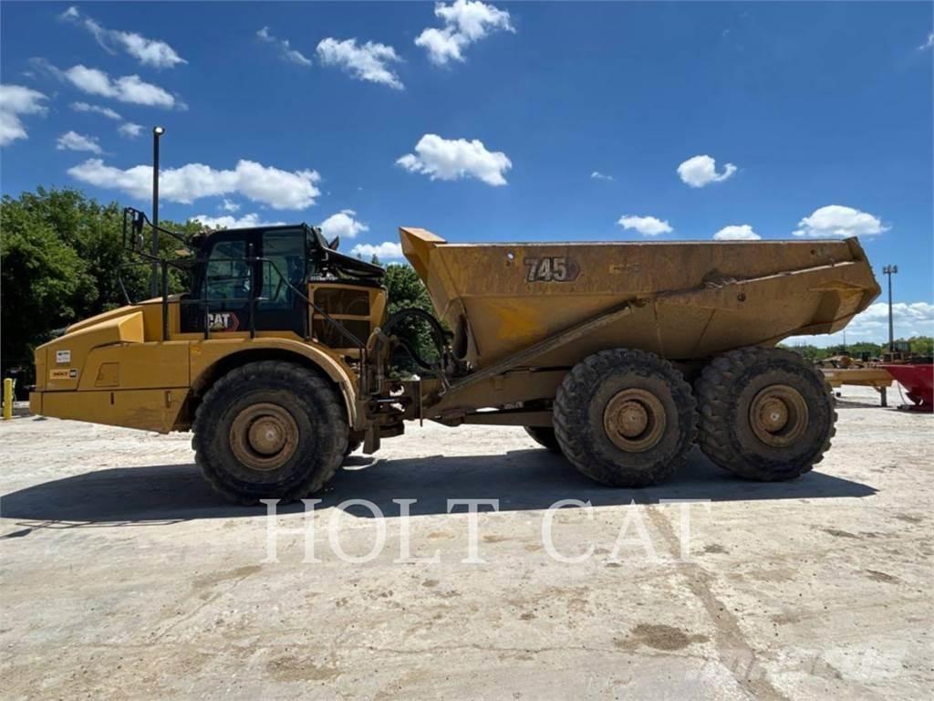 CAT 745 Caminhões articulados