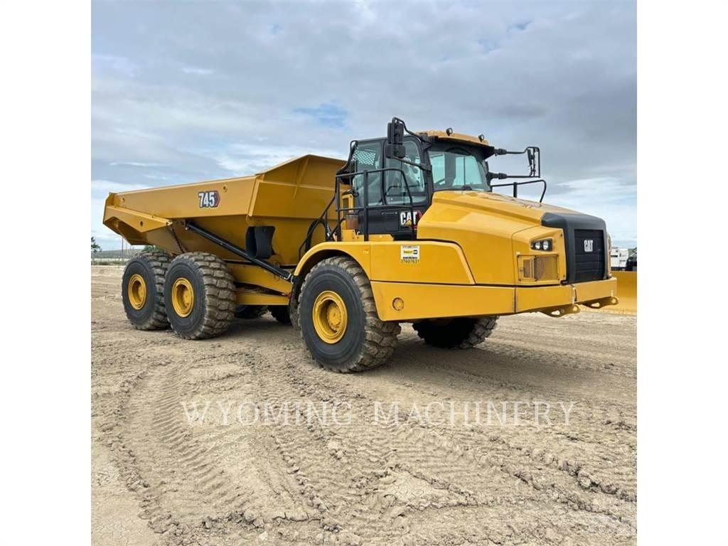 CAT 745 Caminhões articulados