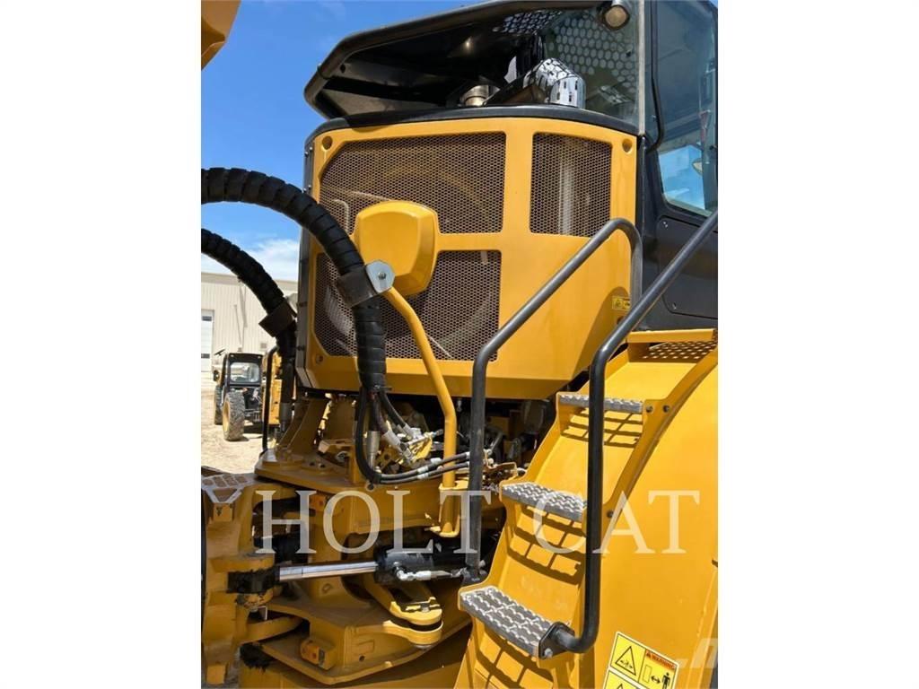 CAT 745 Caminhões articulados