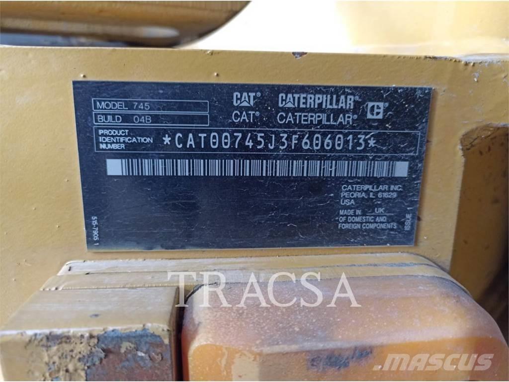 CAT 745 Caminhões articulados
