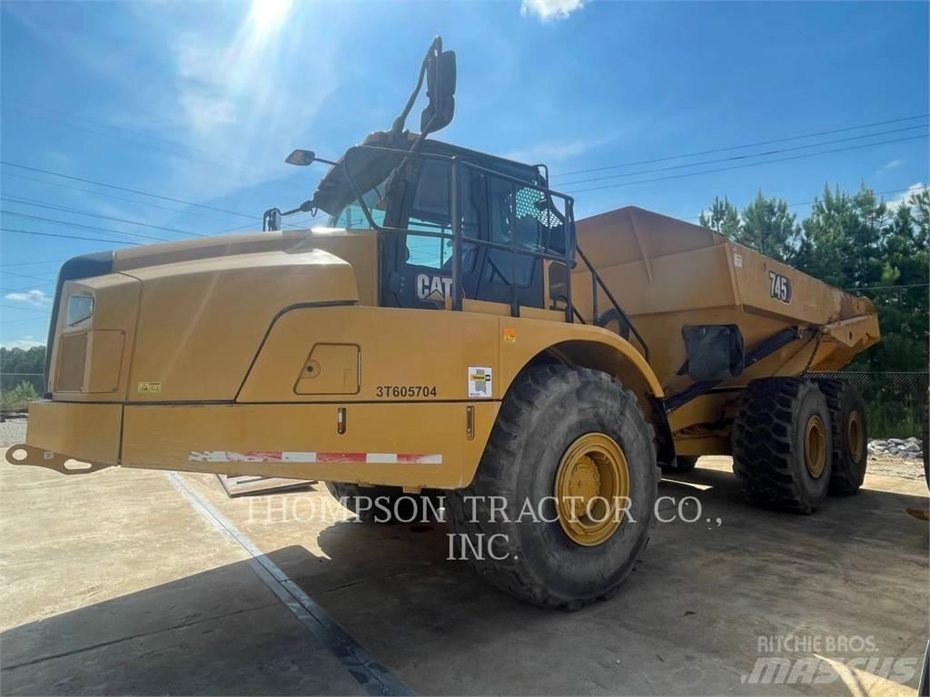 CAT 745 Caminhões articulados