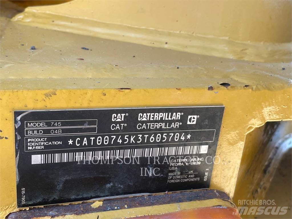 CAT 745 Caminhões articulados