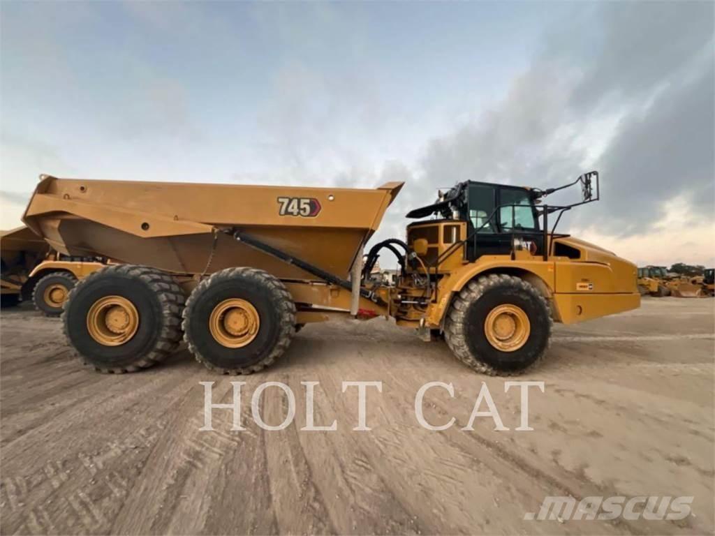 CAT 745 Caminhões articulados