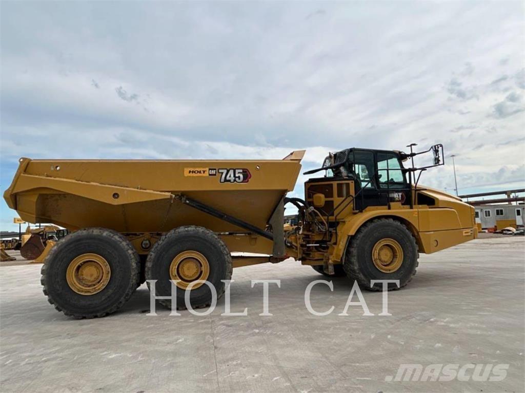 CAT 745 Caminhões articulados