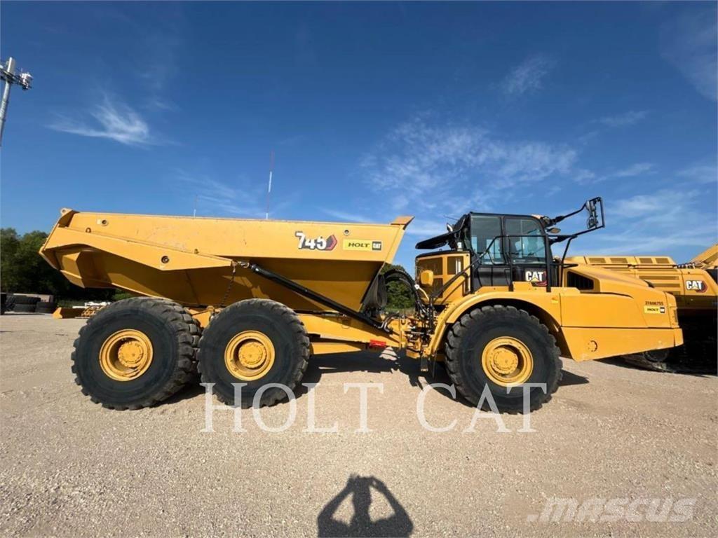 CAT 745 Caminhões articulados