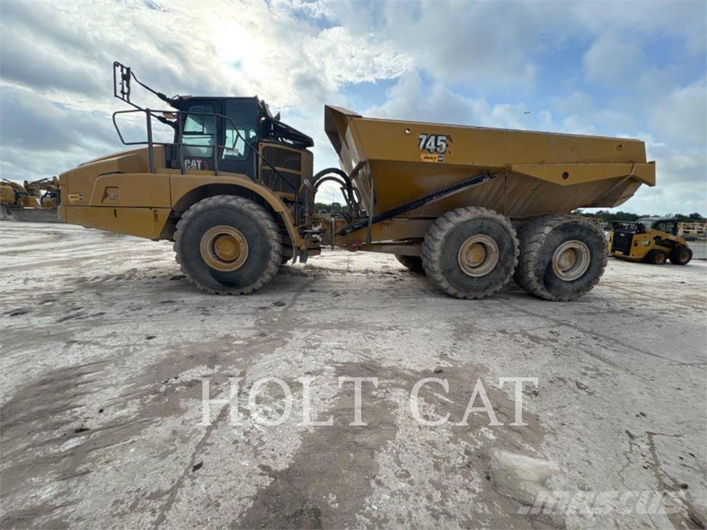 CAT 745 Caminhões articulados