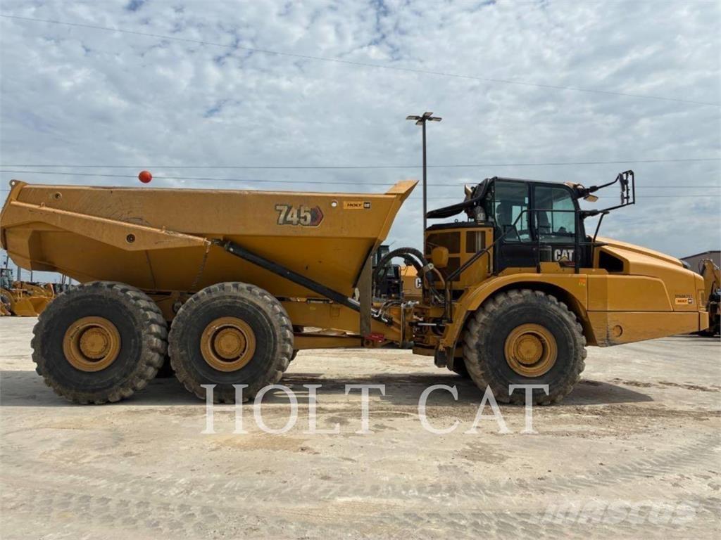 CAT 745 Caminhões articulados