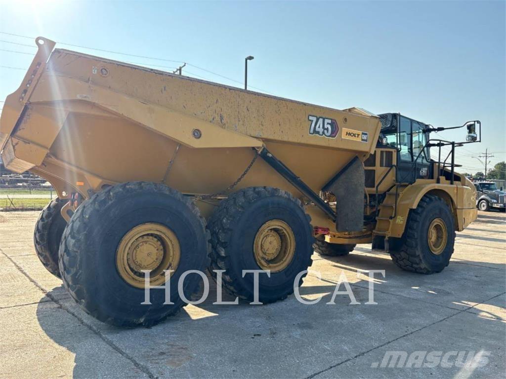 CAT 745 Caminhões articulados