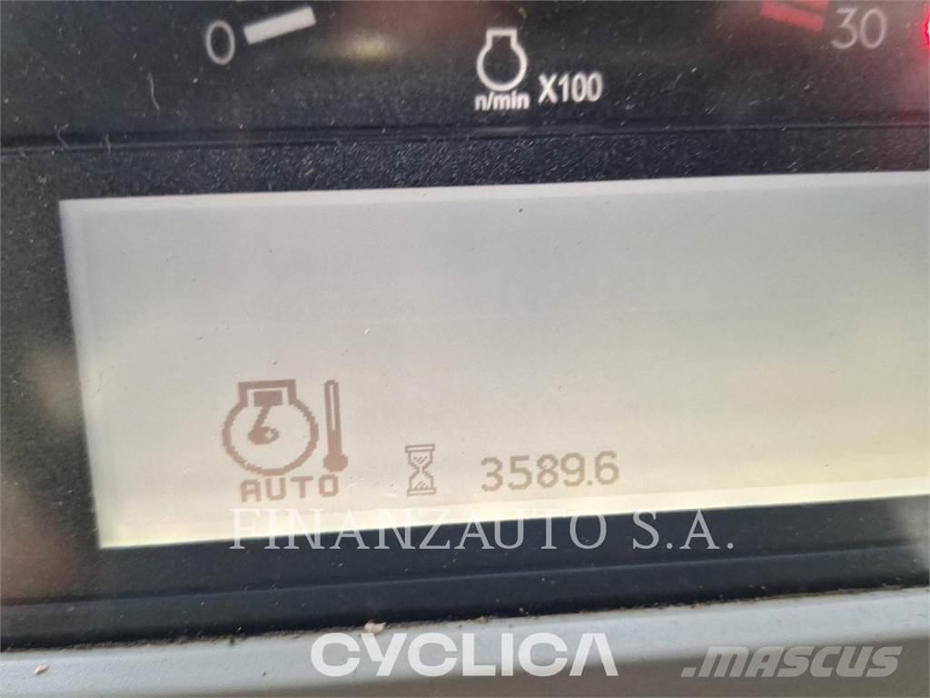 CAT 745 Caminhões articulados