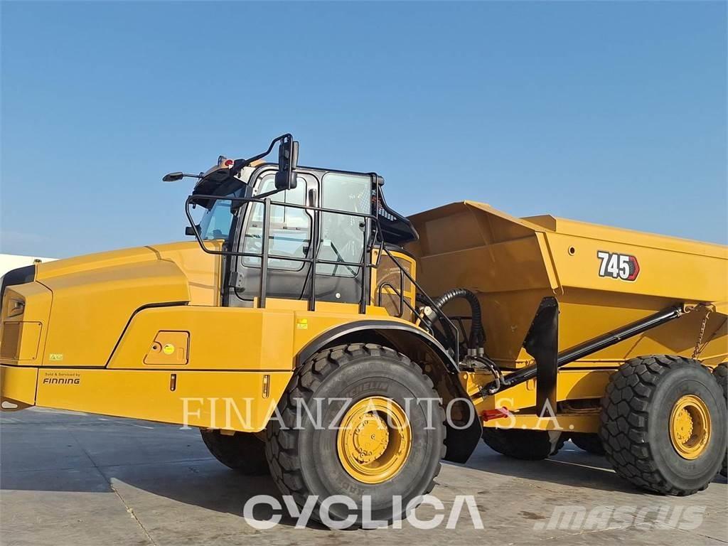 CAT 745 Caminhões articulados