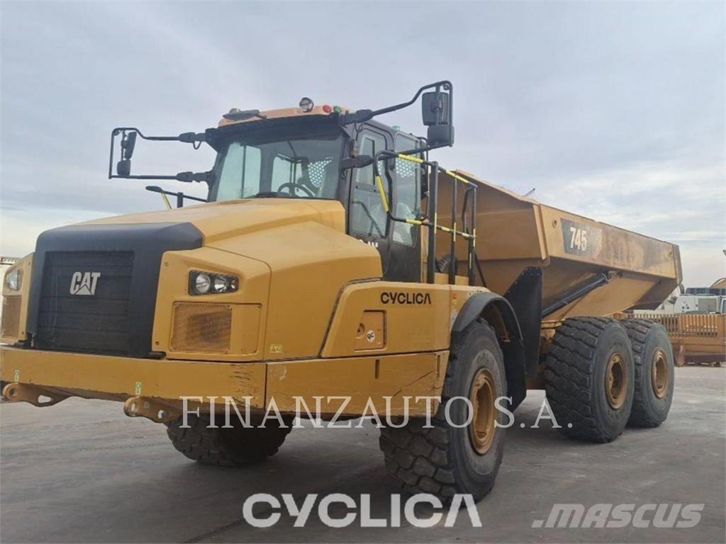 CAT 745 Caminhões articulados