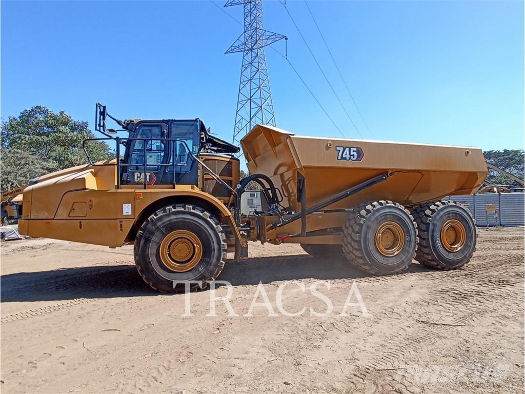 CAT 745 Caminhões articulados