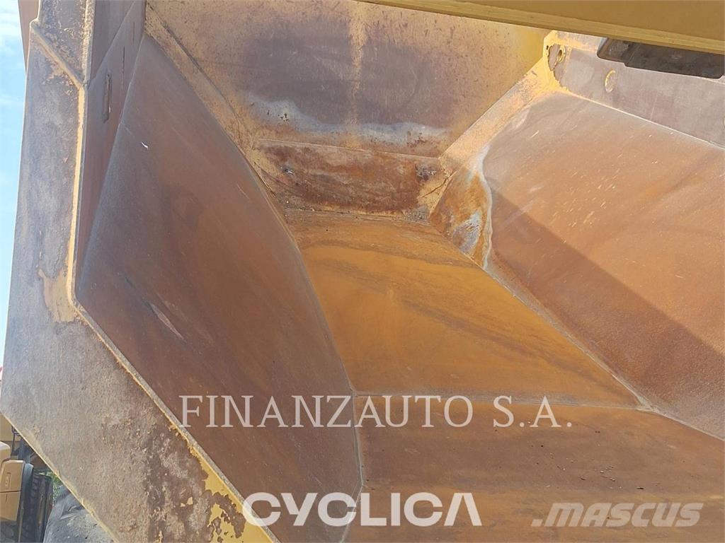 CAT 745 Caminhões articulados