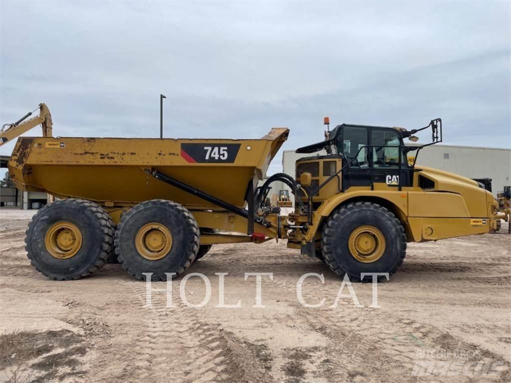 CAT 745 Caminhões articulados