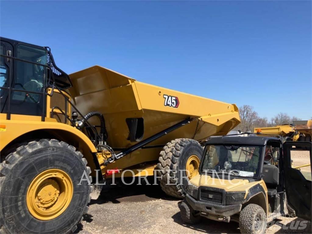 CAT 745-04 Caminhões articulados