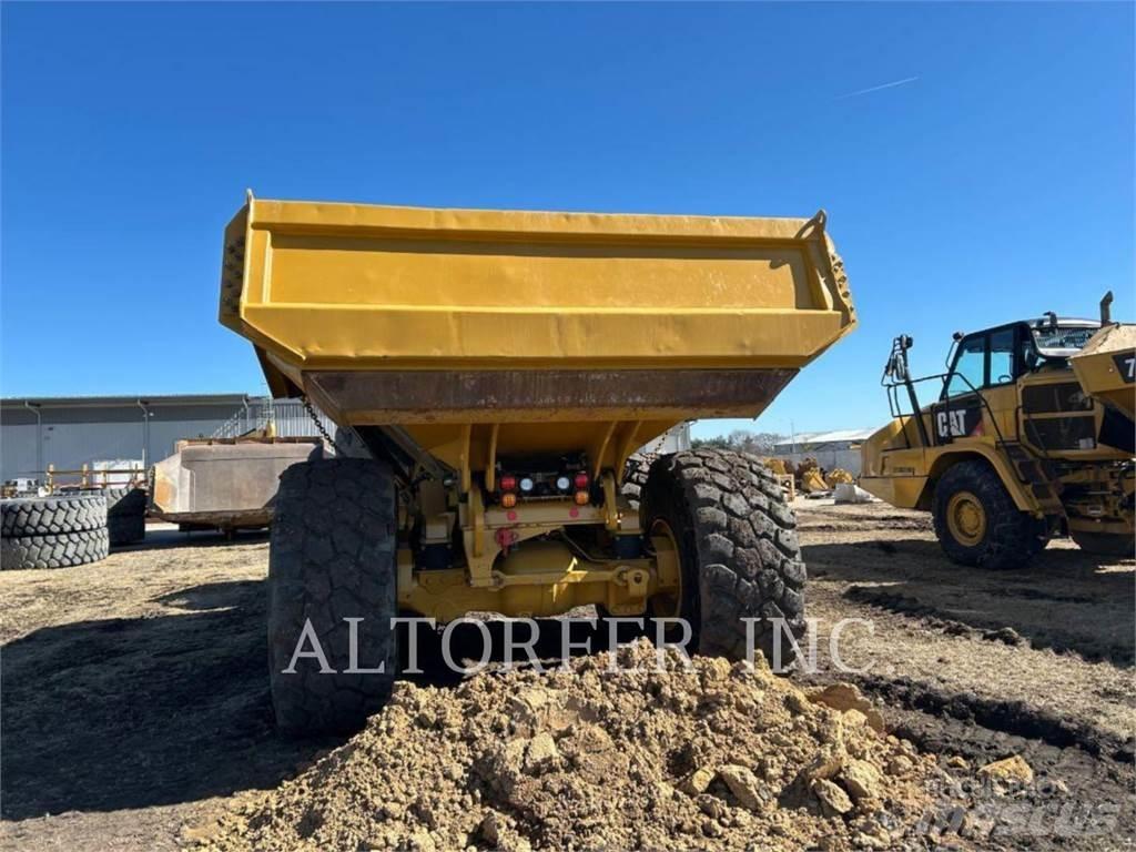 CAT 745-04 Caminhões articulados