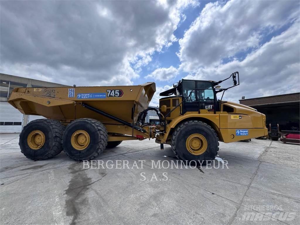 CAT 745-04 Caminhões articulados
