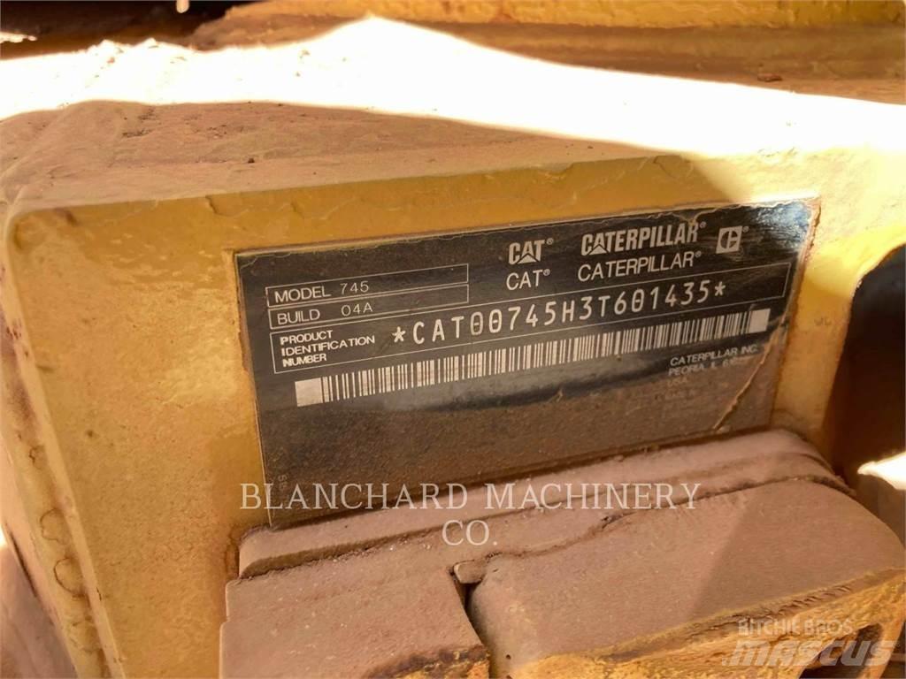 CAT 745-04 Caminhões articulados