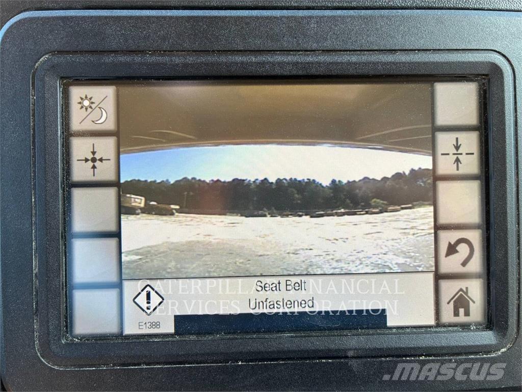 CAT 745-04 Caminhões articulados