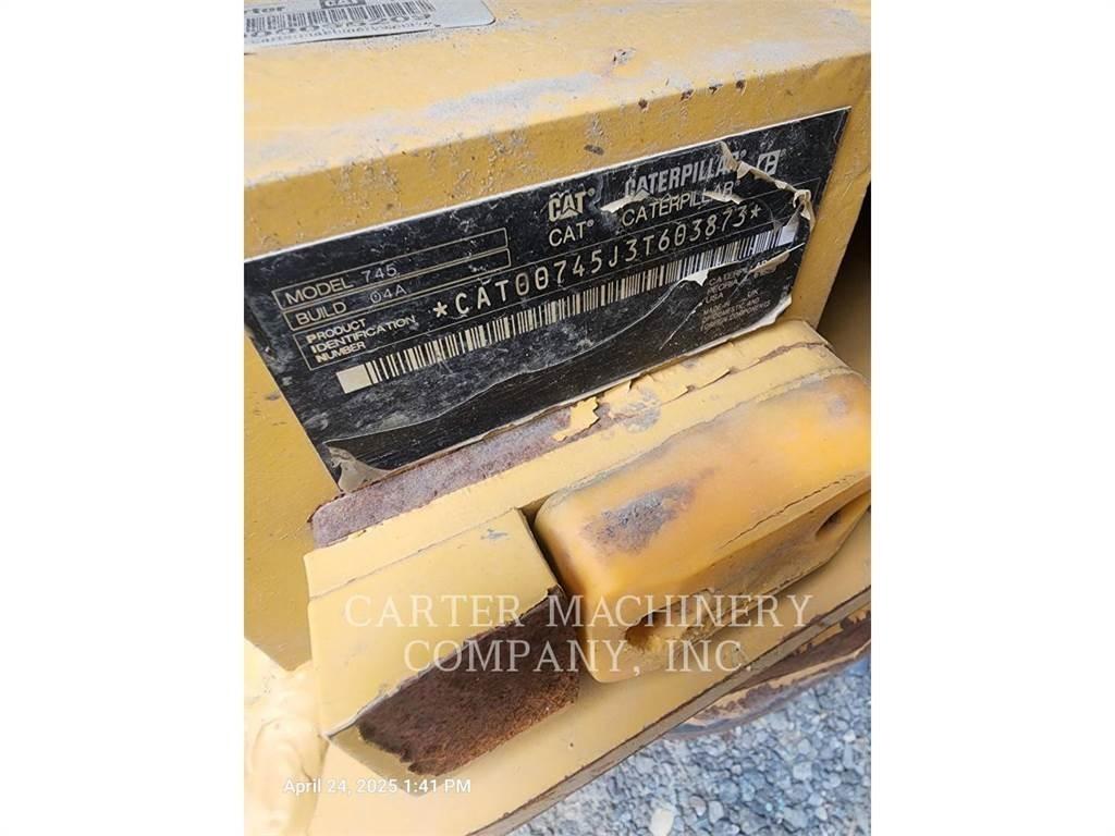 CAT 745-04 TG Caminhões articulados