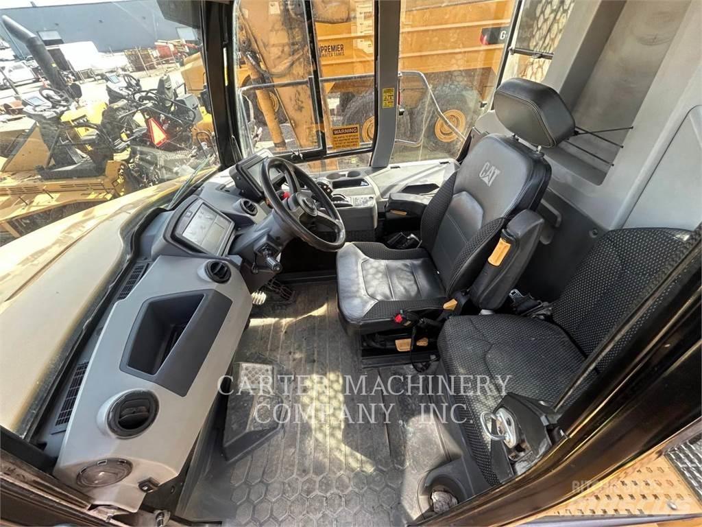 CAT 745-04 TG Caminhões articulados