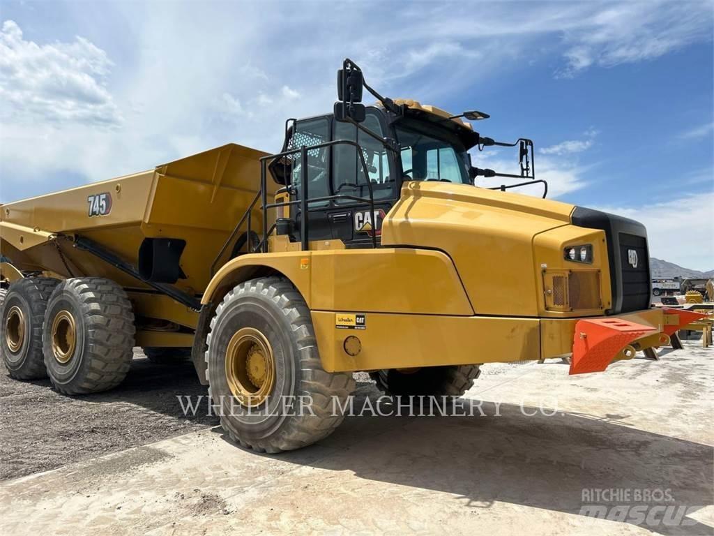 CAT 745 TG Caminhões articulados