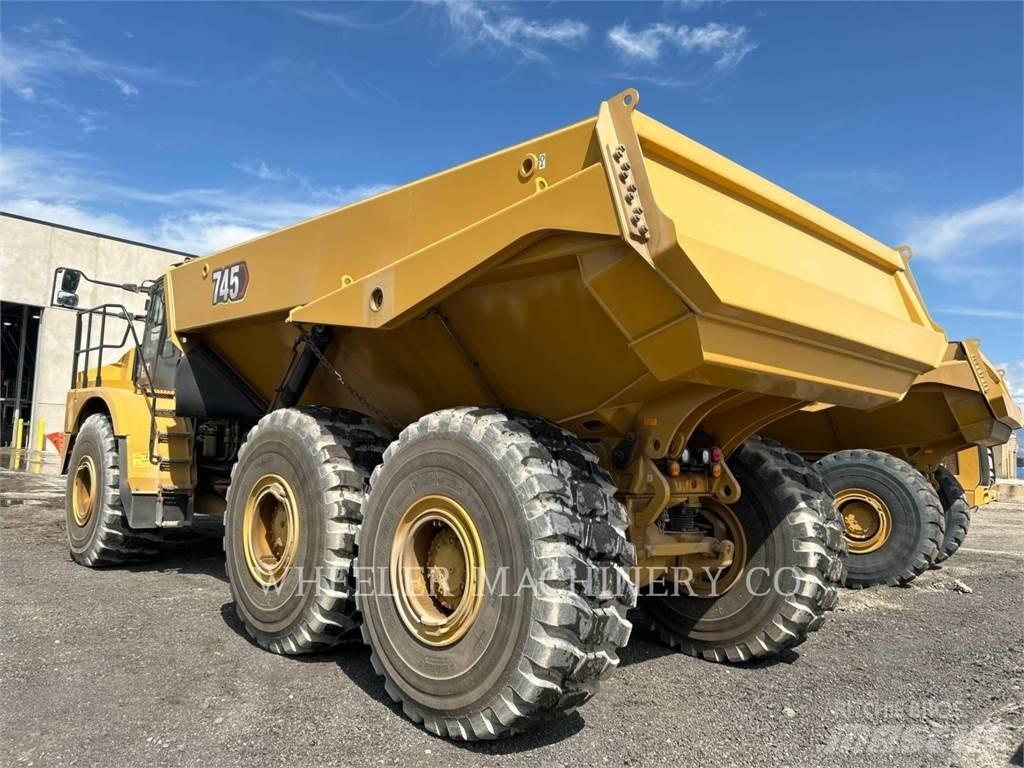 CAT 745 TG Caminhões articulados