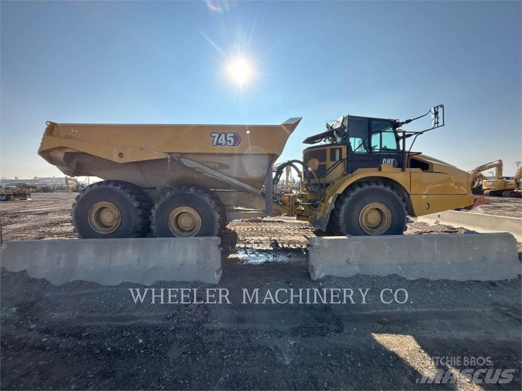 CAT 745 TG Caminhões articulados