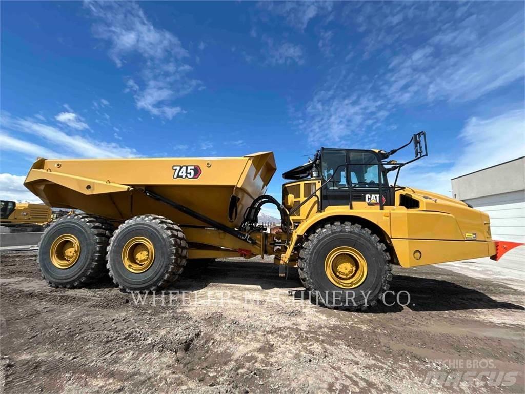 CAT 745 TG Caminhões articulados