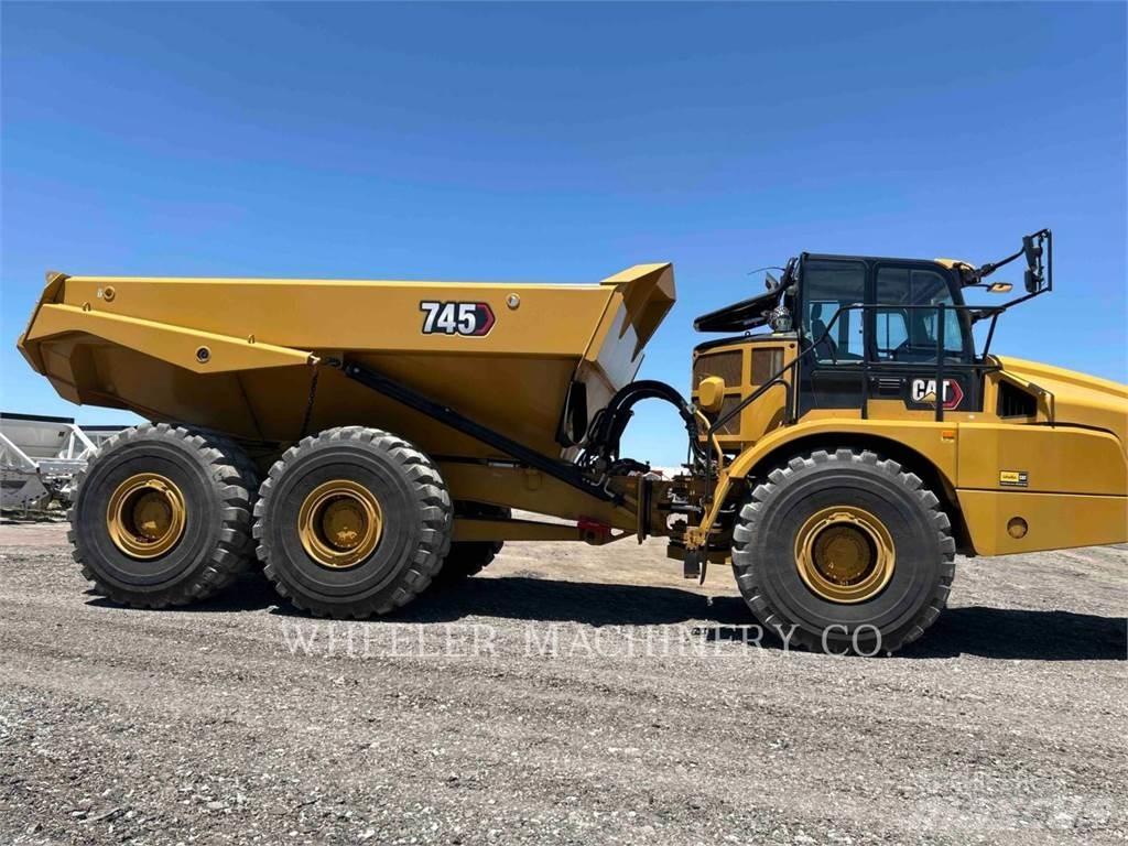 CAT 745 TG Caminhões articulados