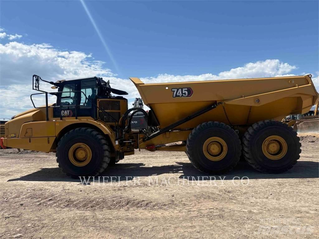 CAT 745 TG Caminhões articulados