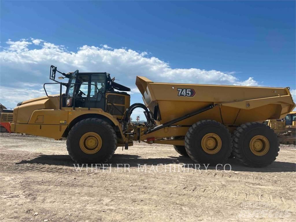 CAT 745 TG Caminhões articulados