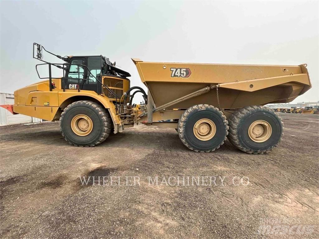 CAT 745 TG Caminhões articulados