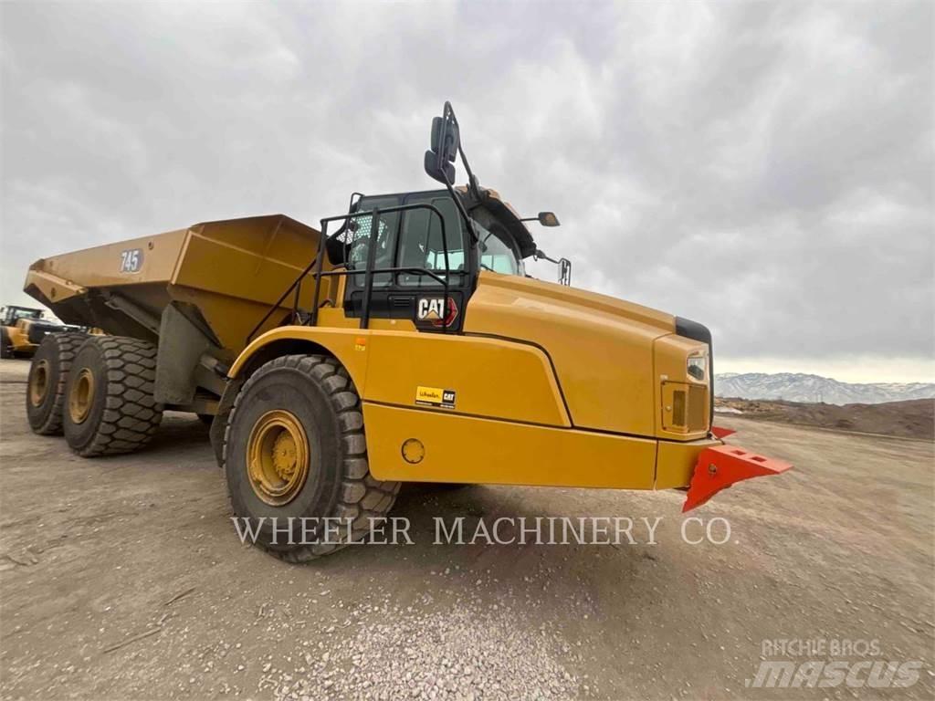 CAT 745 TG Caminhões articulados
