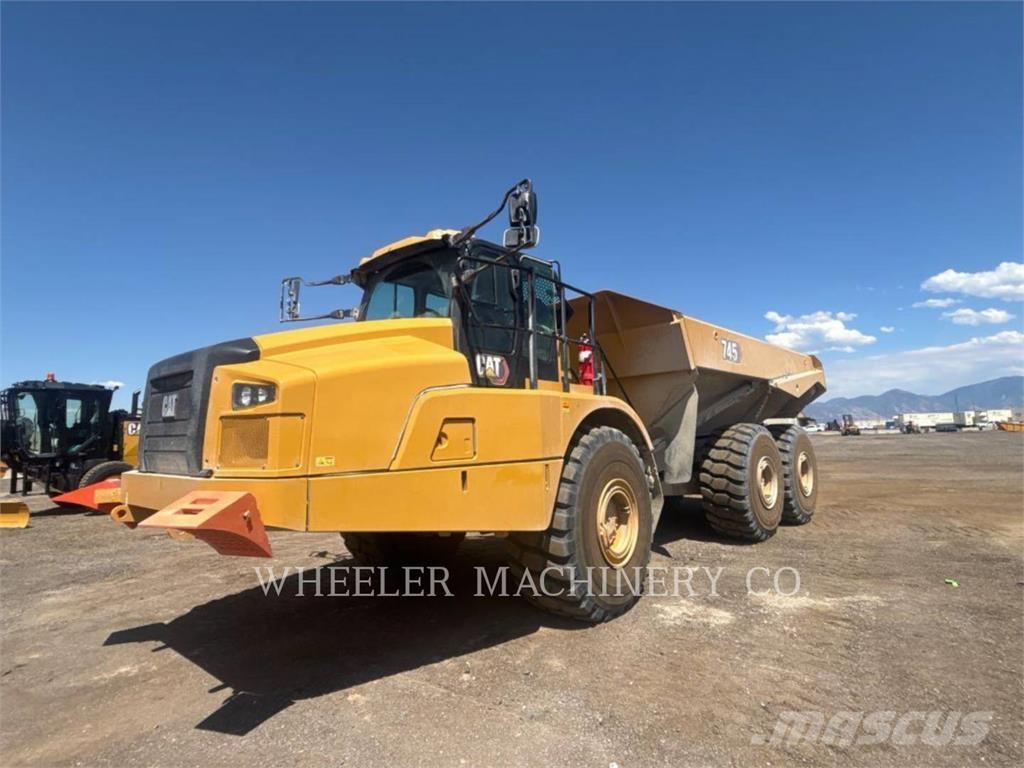 CAT 745 TG Caminhões articulados