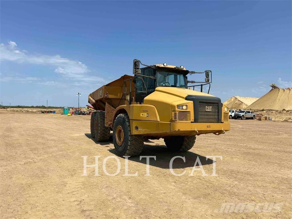 CAT 74504 Caminhões articulados