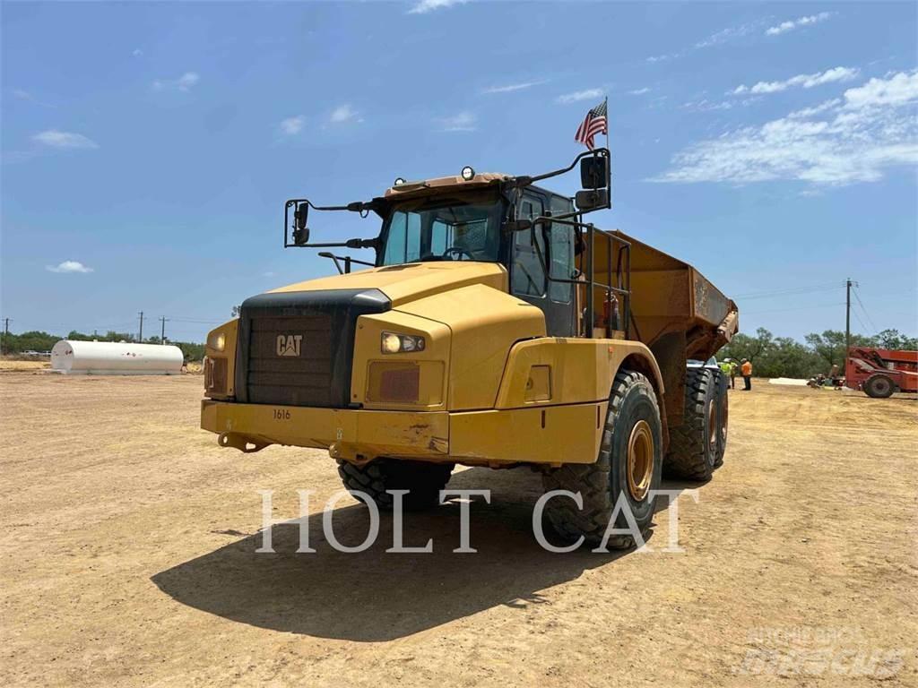 CAT 74504 Caminhões articulados