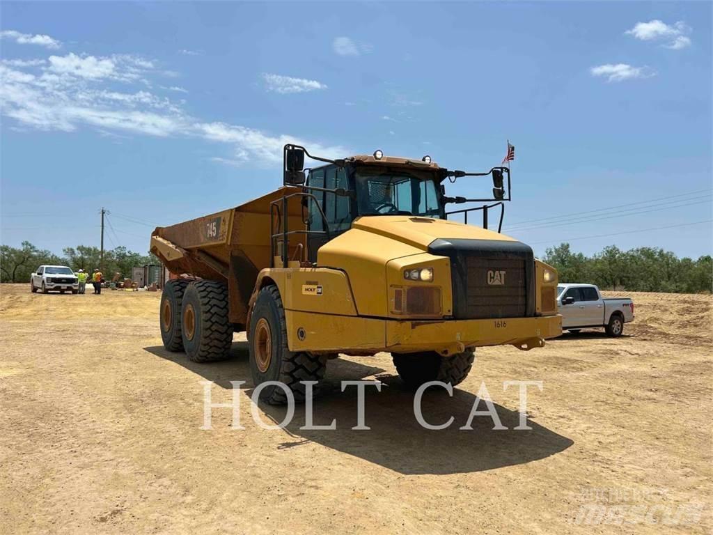 CAT 74504 Caminhões articulados