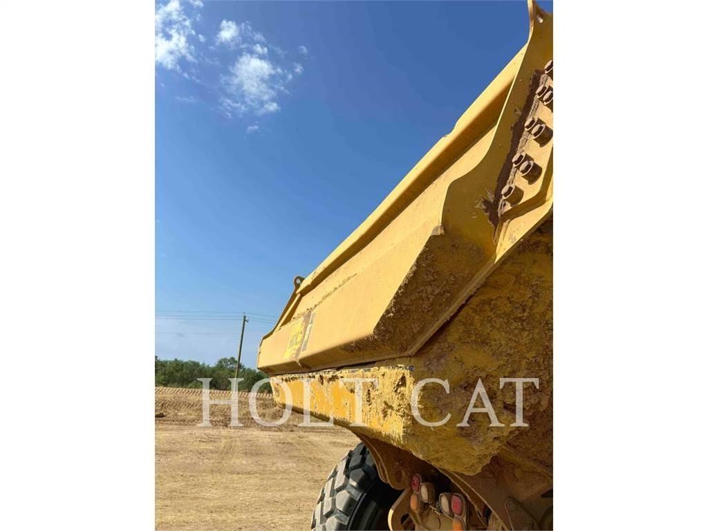 CAT 74504 Caminhões articulados