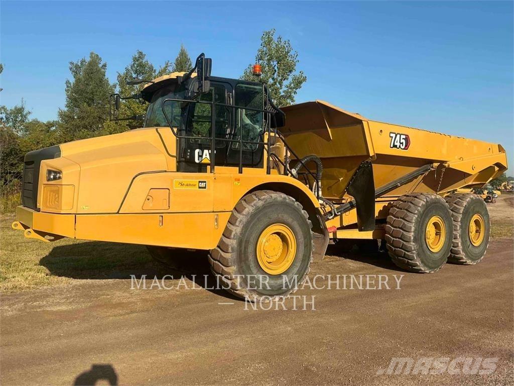 CAT 74504 Caminhões articulados