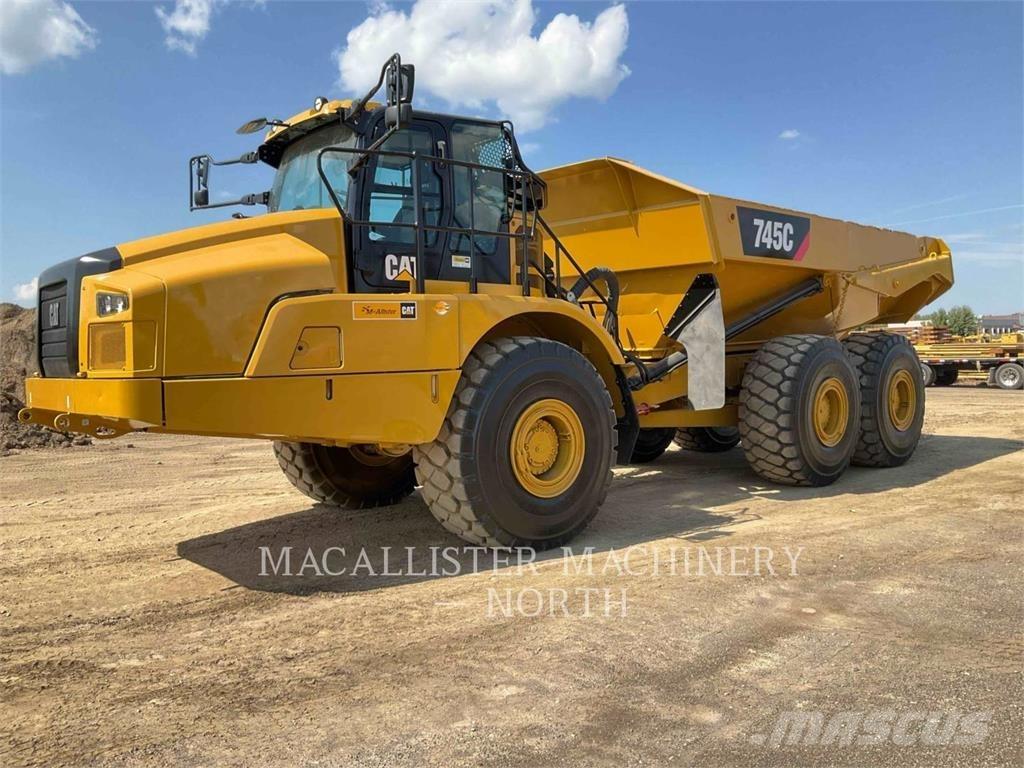 CAT 74504 Caminhões articulados