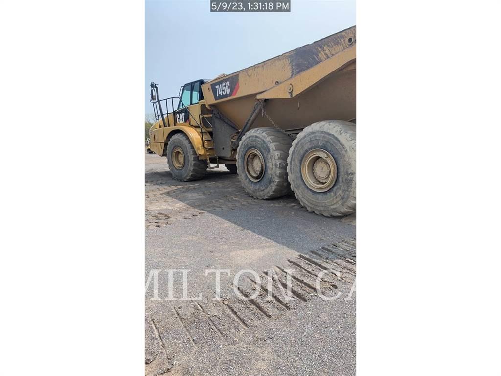 CAT 745C Caminhões articulados