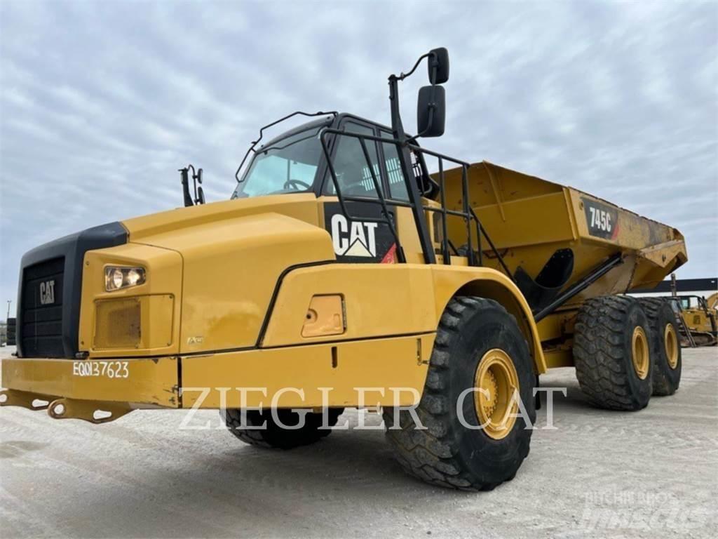 CAT 745C Caminhões articulados