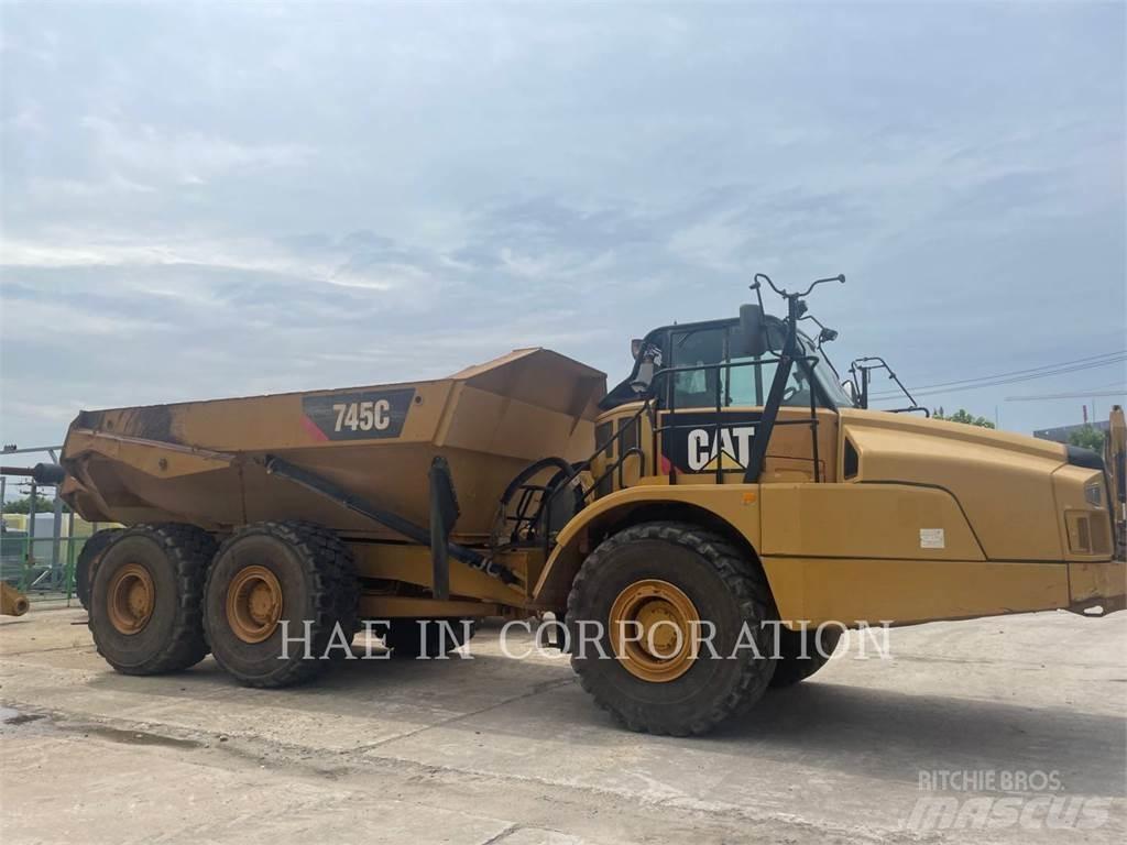 CAT 745C Caminhões articulados