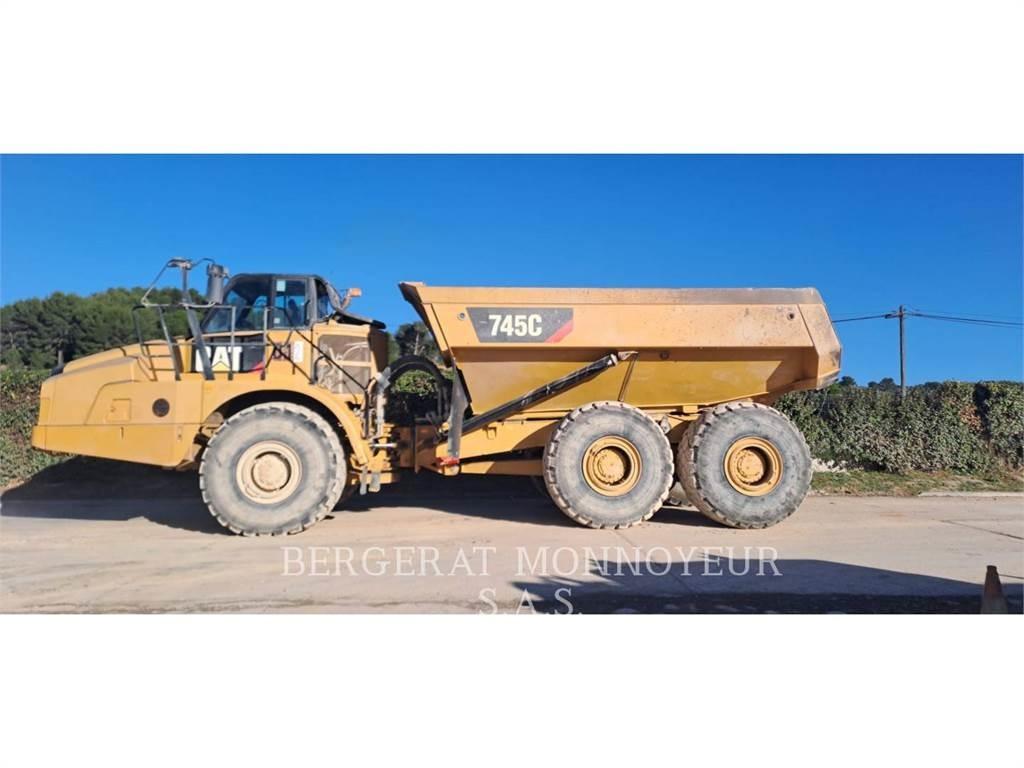 CAT 745C Caminhões articulados