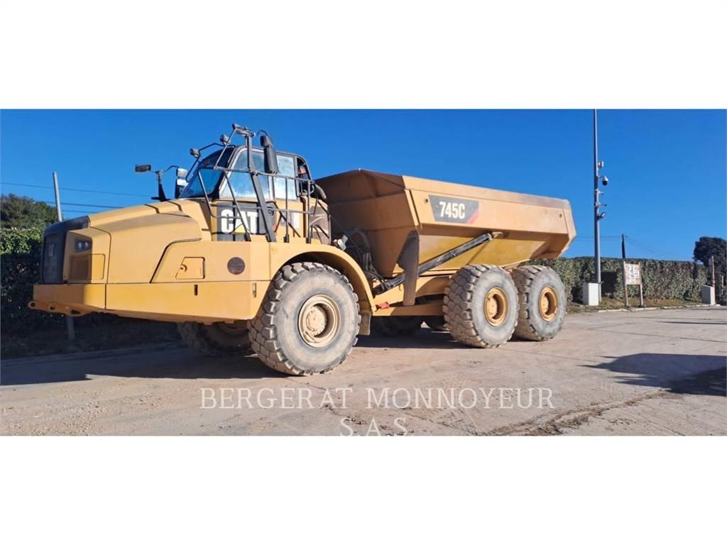 CAT 745C Caminhões articulados