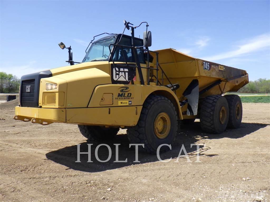 CAT 745C Caminhões articulados