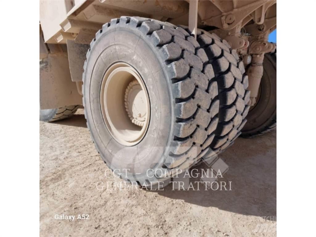 CAT 775F Caminhões articulados