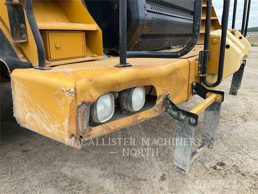 CAT 775F Caminhões articulados