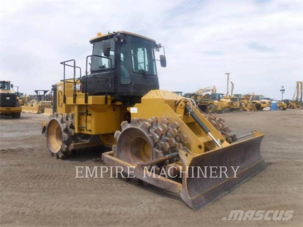 CAT 815-11 Compactadores para terra